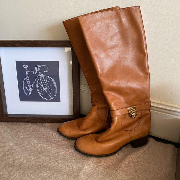 Shoes - Picture 13 of 13